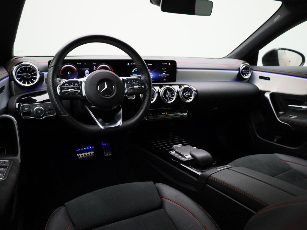 Mercedes-Benz Cla shooting brake 250 e amg line | automaat | stoel verwarmi