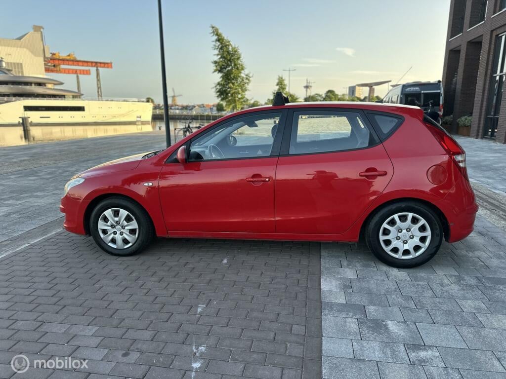 Hyundai i30 1.6i Dynamic Airco Cruise kmst157.649 Nap BJ2008
