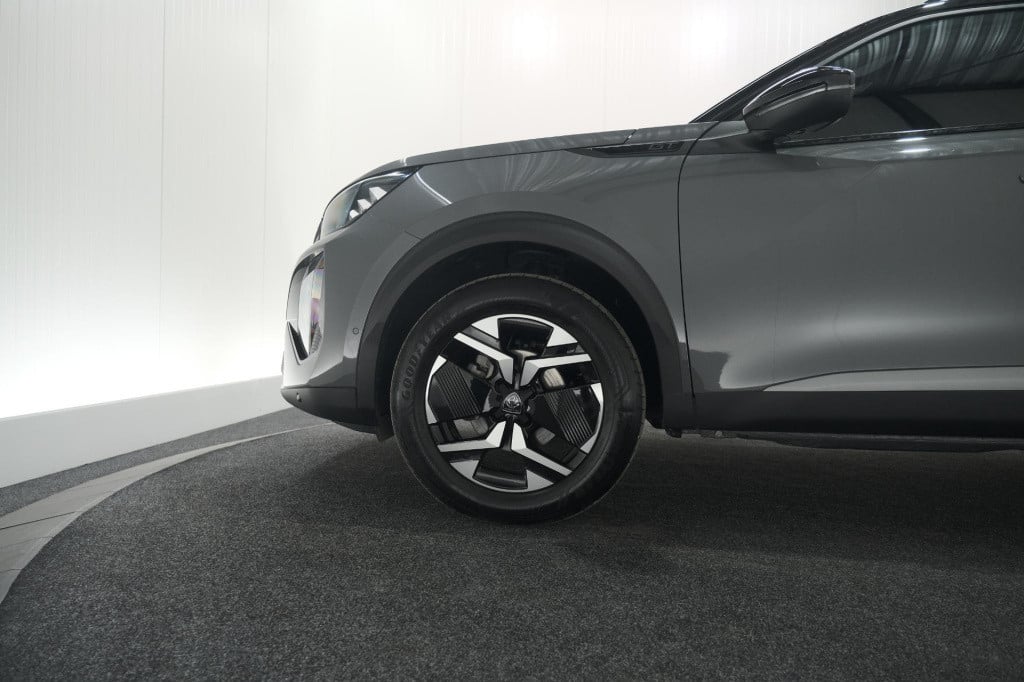 Peugeot 2008 puretech 130 eat8 gt | 360 camera | stoelmassage | adaptieve c