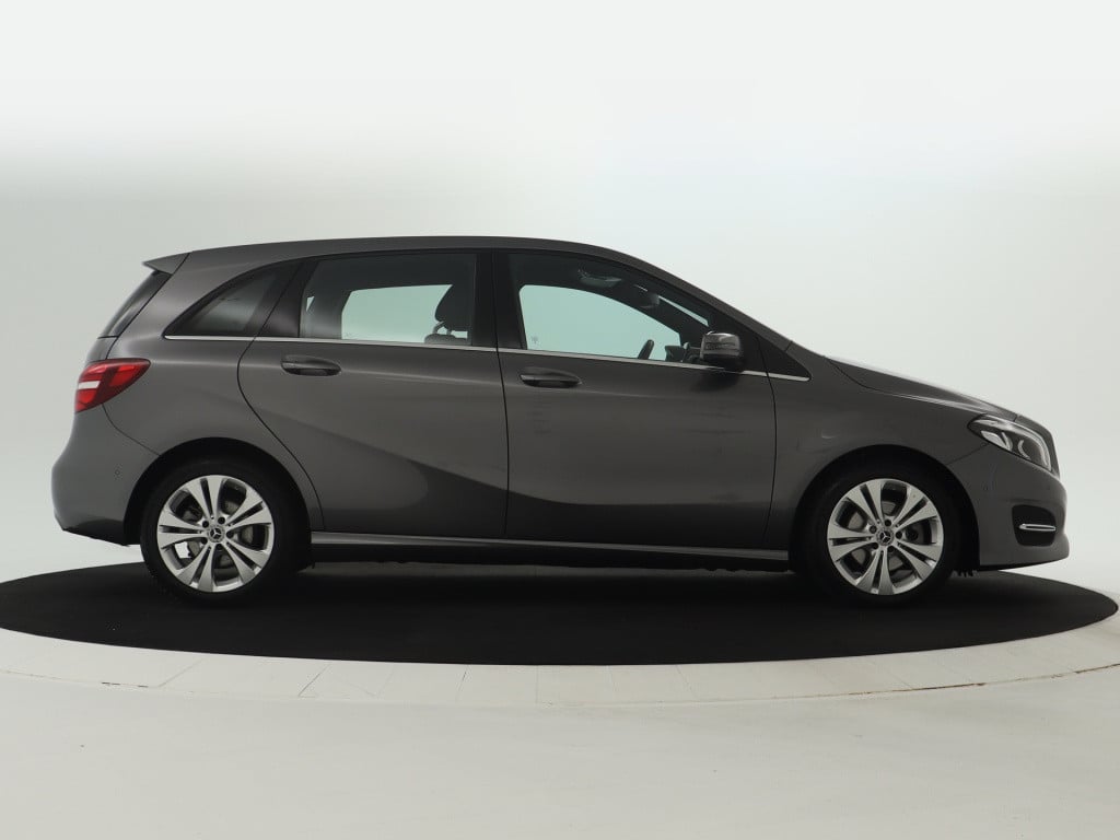 Mercedes-Benz B-Klasse 180 ambition | parkeersensoren | inclusief 12 maande