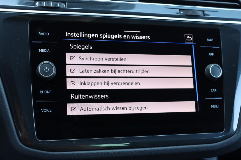 Volkswagen Tiguan 1.5 tsi r-line 150pk dsg7