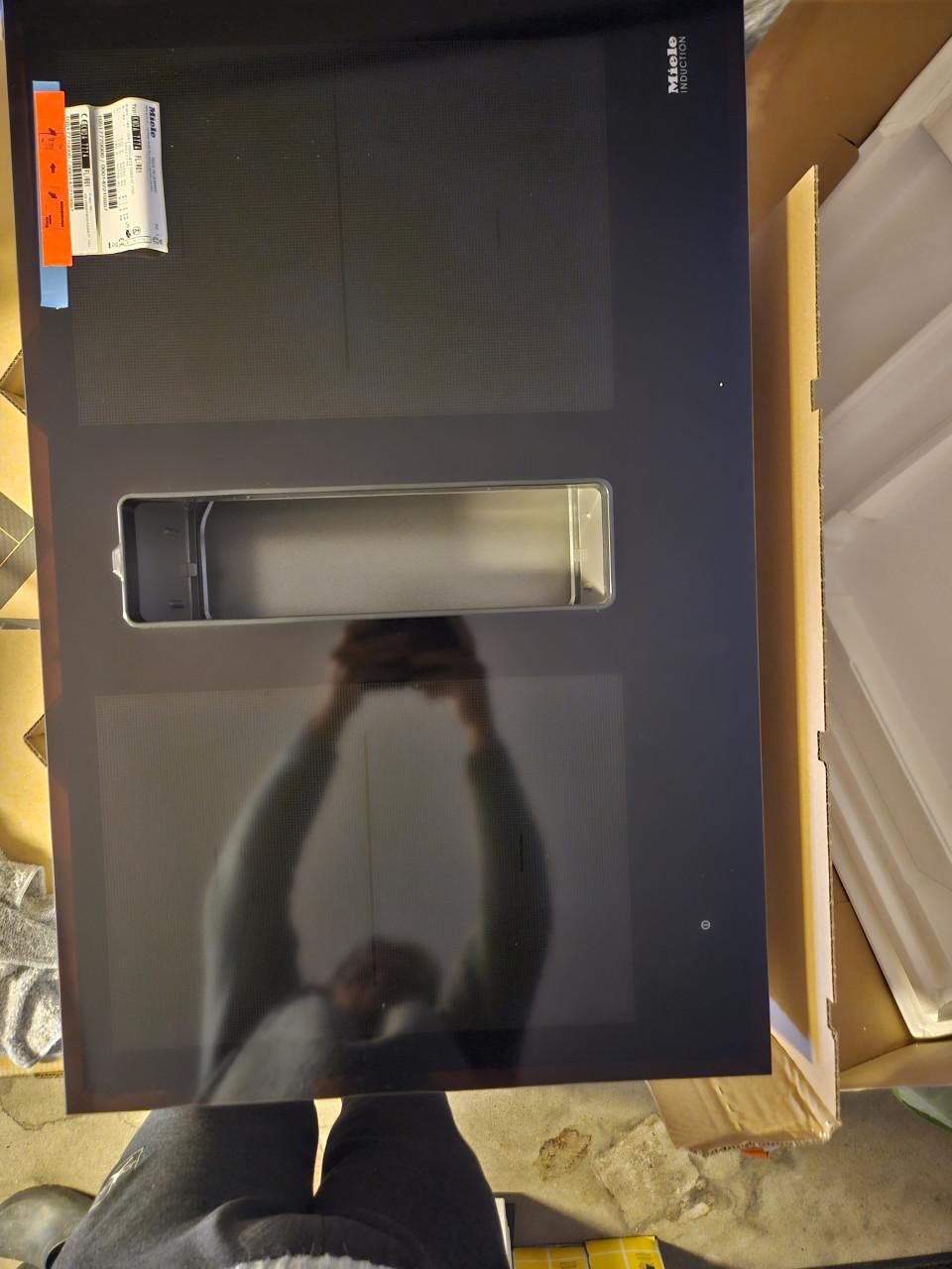 MIELE inductiekookplaat met afzuiging NIEUW 80 cm KMDA 7774 FL