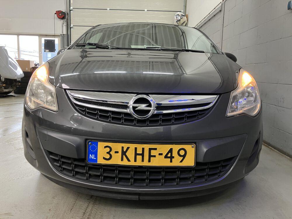 Opel Corsa 1.2-16V '111' Edition
