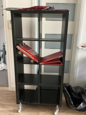 Kallax vakkenkast (8 vakken) zwart.