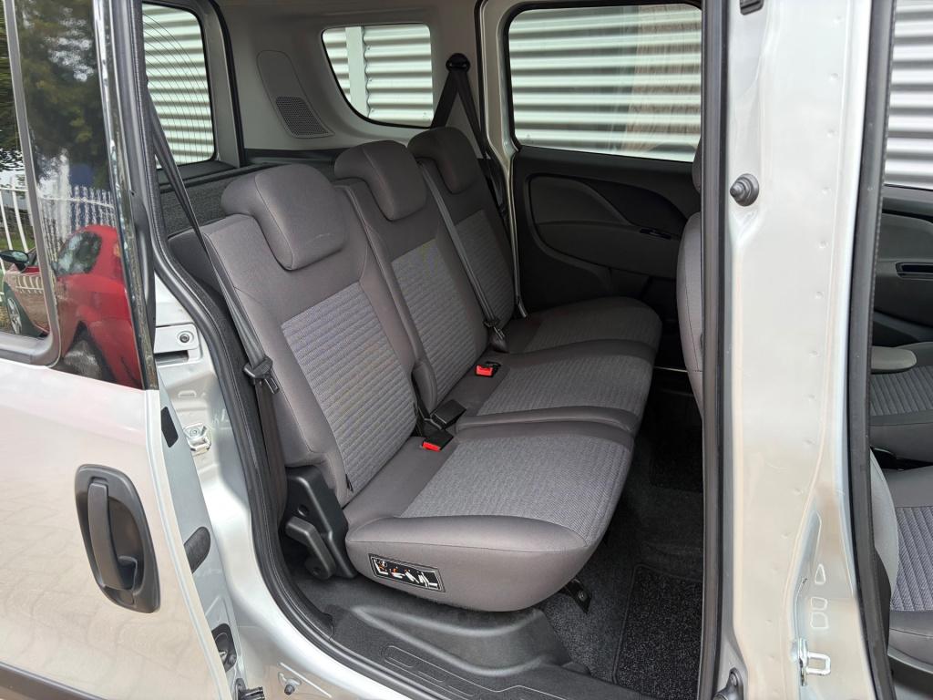 Fiat Doblo 1.4 t-jet lounge
