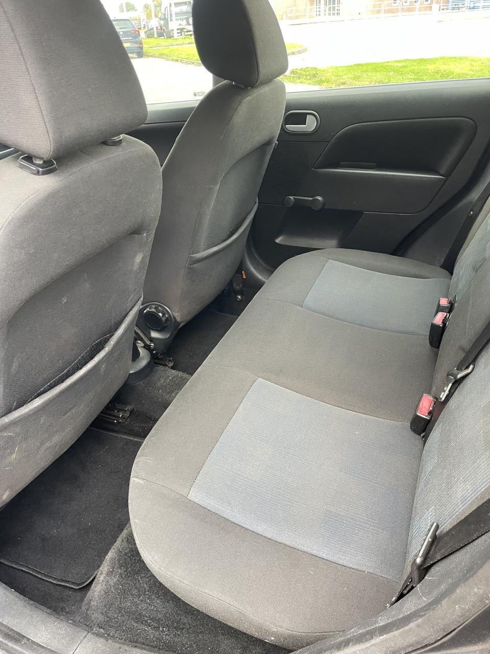 Ford Fiësta 1.3 8V 5DR 2007 Grijs | NAP