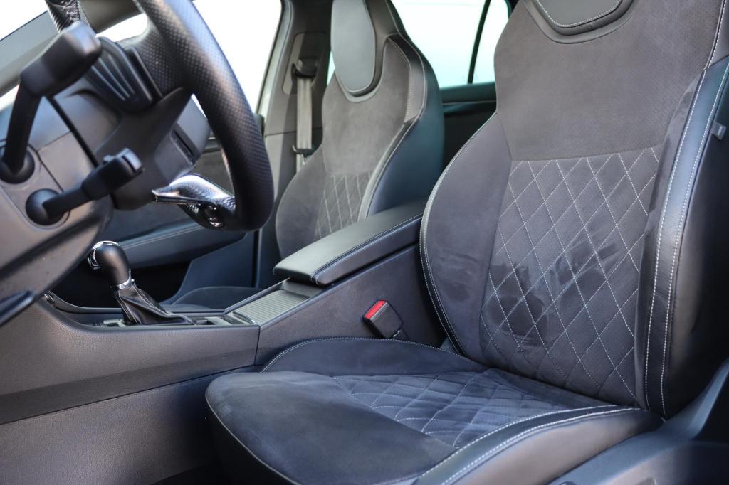 Skoda Superb combi 1.4 tsi iv sportline business 218pk dsg6 | memory | trek