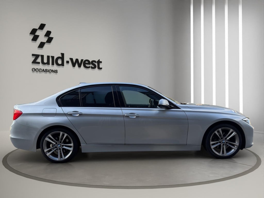 BMW 3-serie 320d high executive leder pdc
