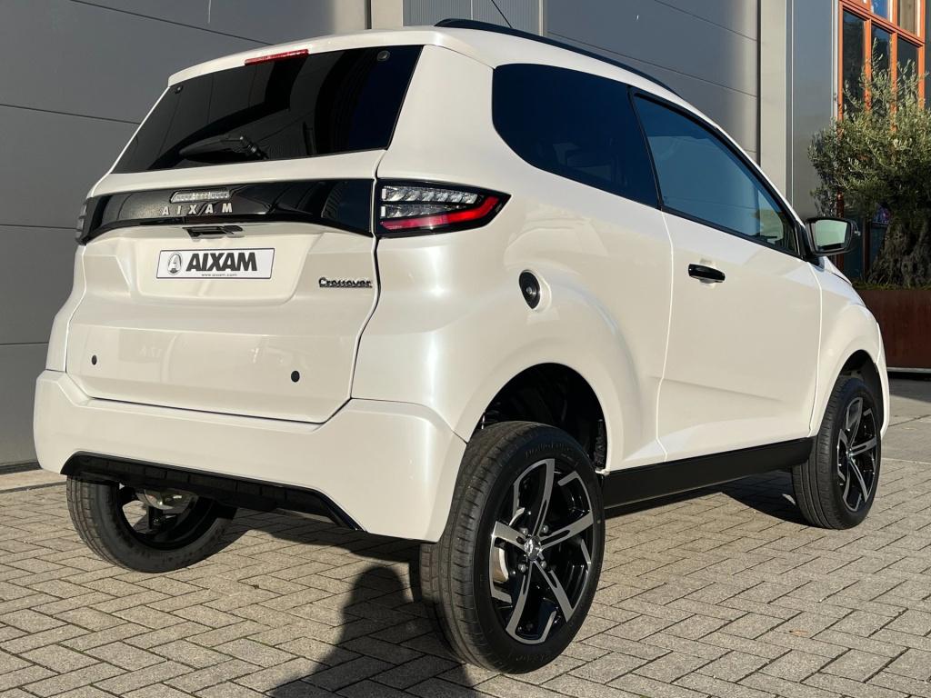 Aixam Crossover brommobiel premium