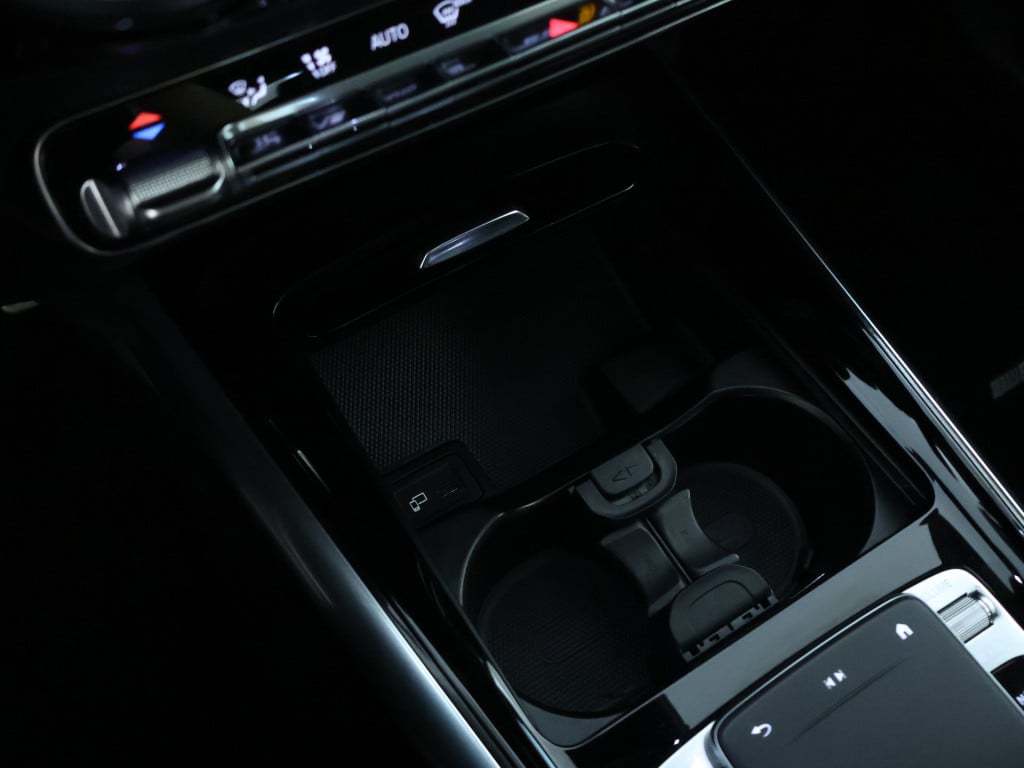 Mercedes-Benz B-Klasse 180 business solution amg | apple carplay/android au