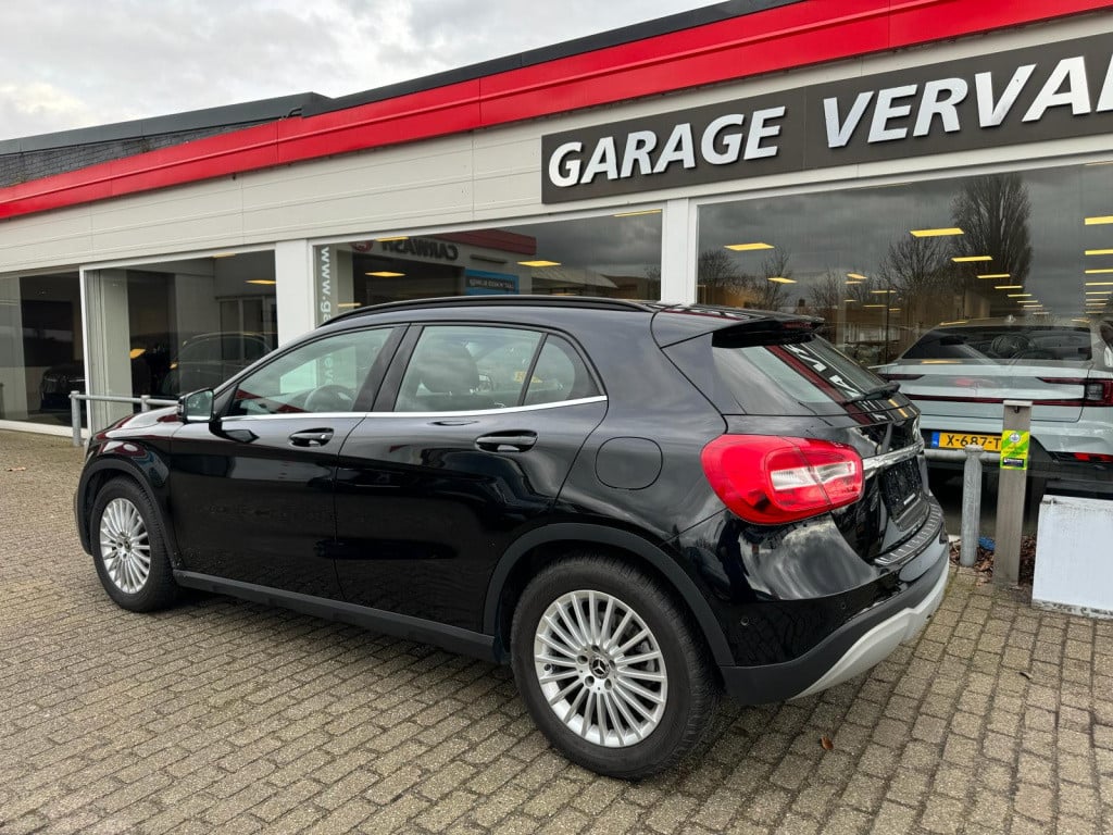 Mercedes-Benz Gla-klasse 180 business solution