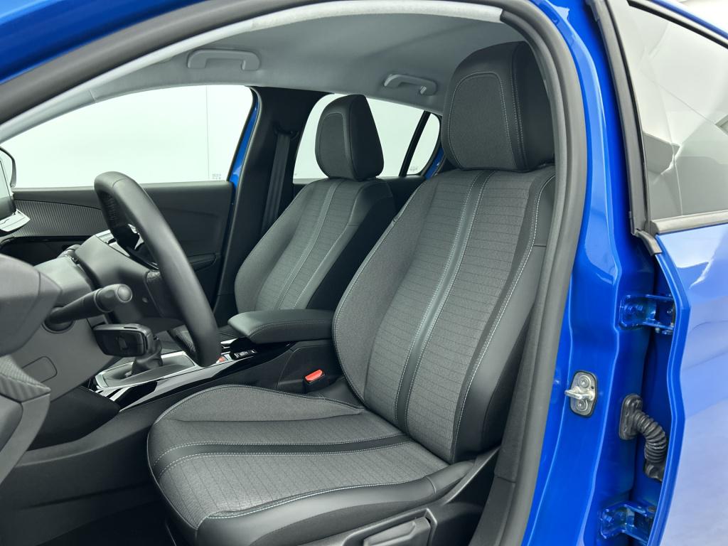 Peugeot 208 100 pk allure pack | rijklaar | camera achter | keyless | 3d co