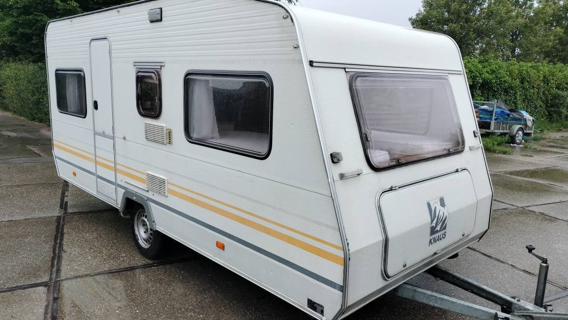 Knaus 450 met voortent
