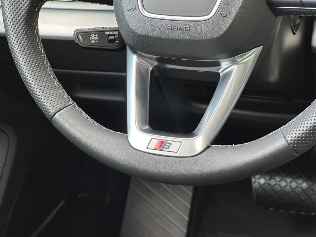 Audi Q7 55 tfsi e quattro pro line s-line | panoramadak | luchtvering | tre