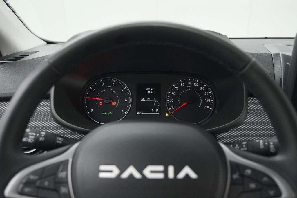 Dacia Sandero tce 90 cvt expression | parkeersensoren | apple carplay | cru