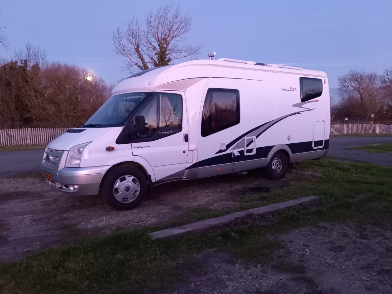 Met pijn in het hart: onze betrouwbare Hobby camper te koop!