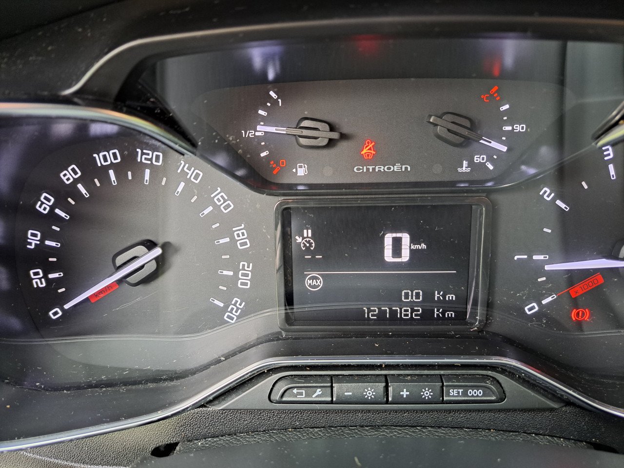 Te Koop Citroën C3 PureTech 1.2 Shine van bouwjaar 30 oktober 2017