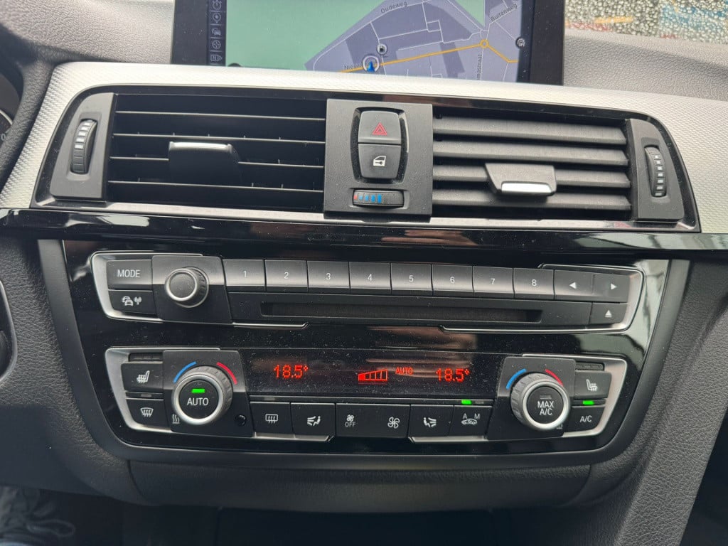BMW 4 Serie cabrio 428i high executive