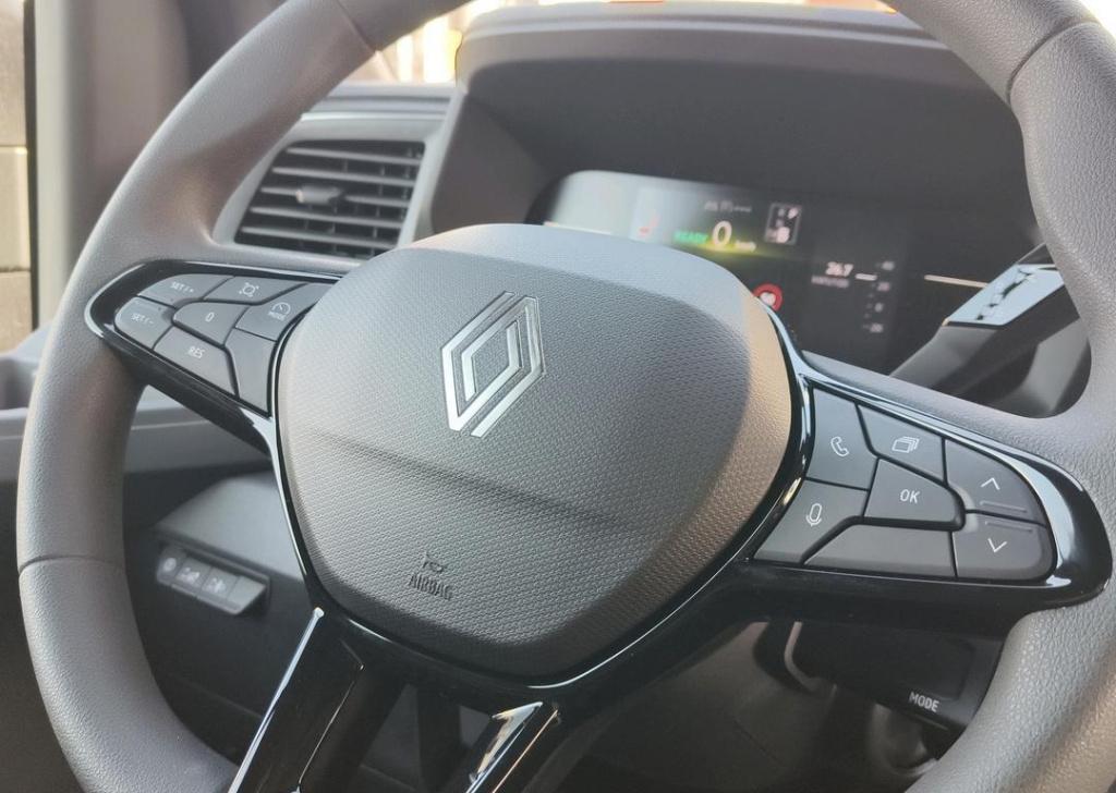 Renault Master e-tech t35 l2h2 advance long range 87 kwh - demo / additione