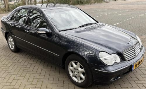 Mercedes-Benz C-Klasse 2.0 C180 Sedan 2002 Elegance