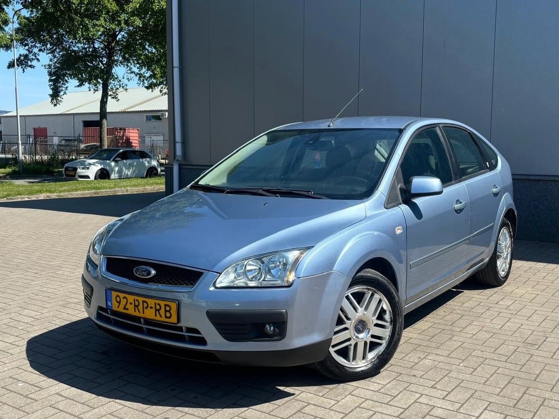 Ford Focus 1.6-16V Ghia Automaat/ Trekhaak/Airco