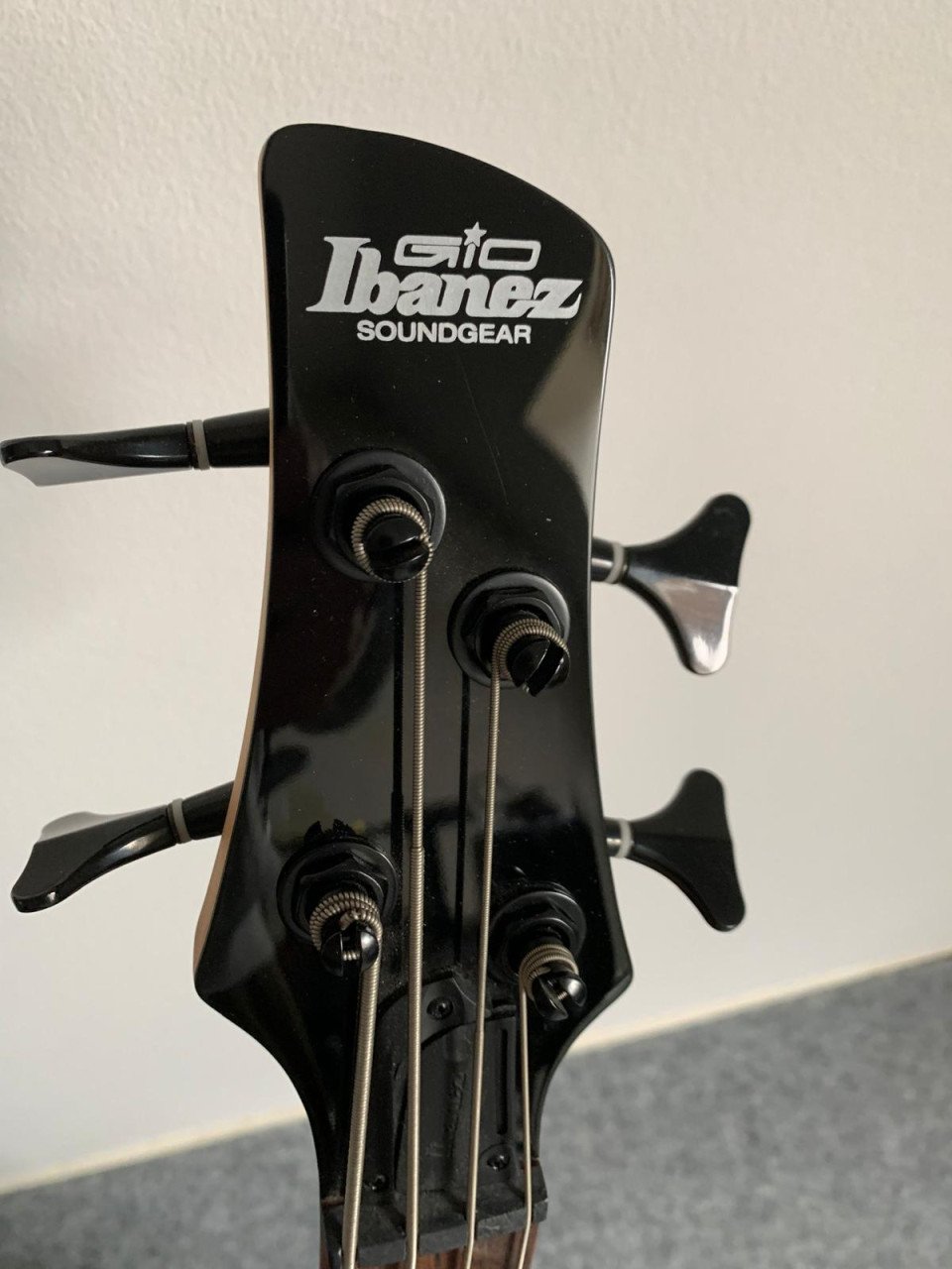 Ibanez GSR200B Walnut Flat elektrische basgitaar