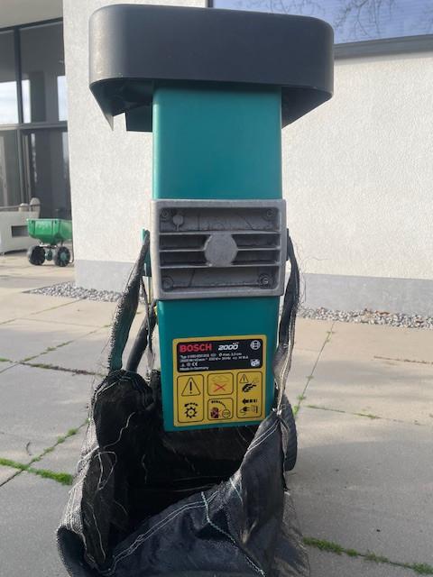 Bosch 2000 AXT elektrische tuinhakselaar