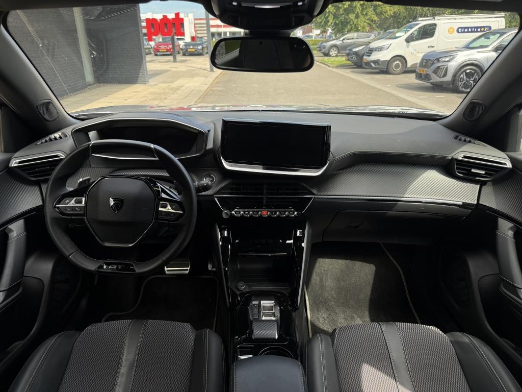 Peugeot 2008 1.2 hybrid 136 gt