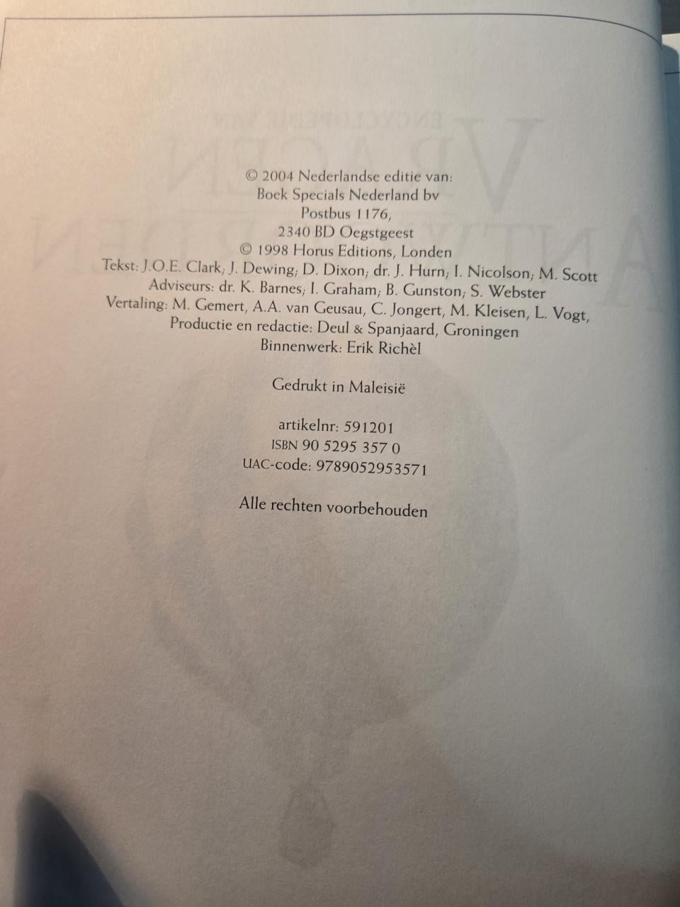 Encyclopedie van Vragen en Antwoorden1998