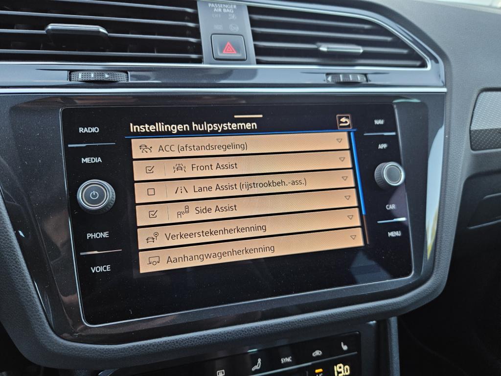 Volkswagen Tiguan 1.5 tsi r-line business+ | elek. trekhaak | keyless