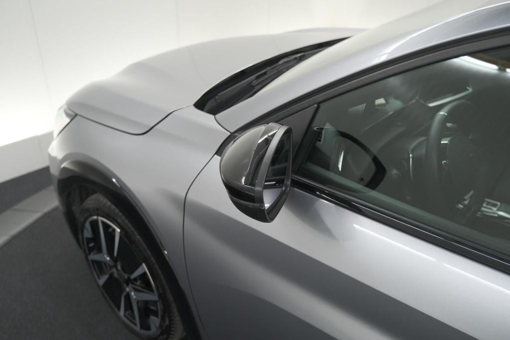 Peugeot 208 1.2 hybrid 145 e-dcs6 gt | alcantara pakket | camera | apple ca