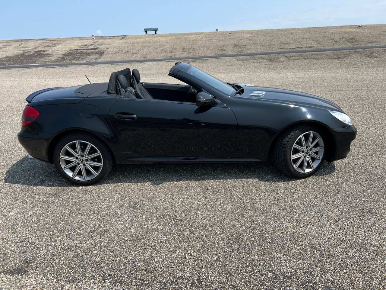 Unieke Mercedes SLK 2.0L uit 2009 met slechts 64.000 km, aantoonbaar!!