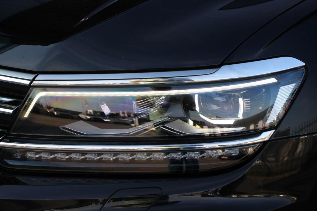 Volkswagen Tiguan Allspace 1.5 tsi highline r-line 7p. pano | acc | el.trek