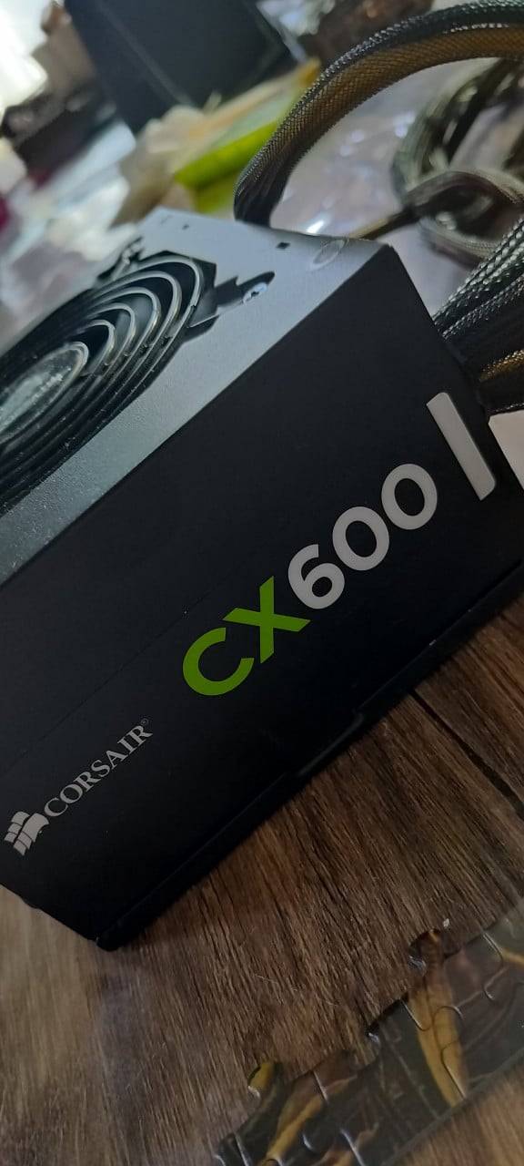 Voeding Corsair CX600