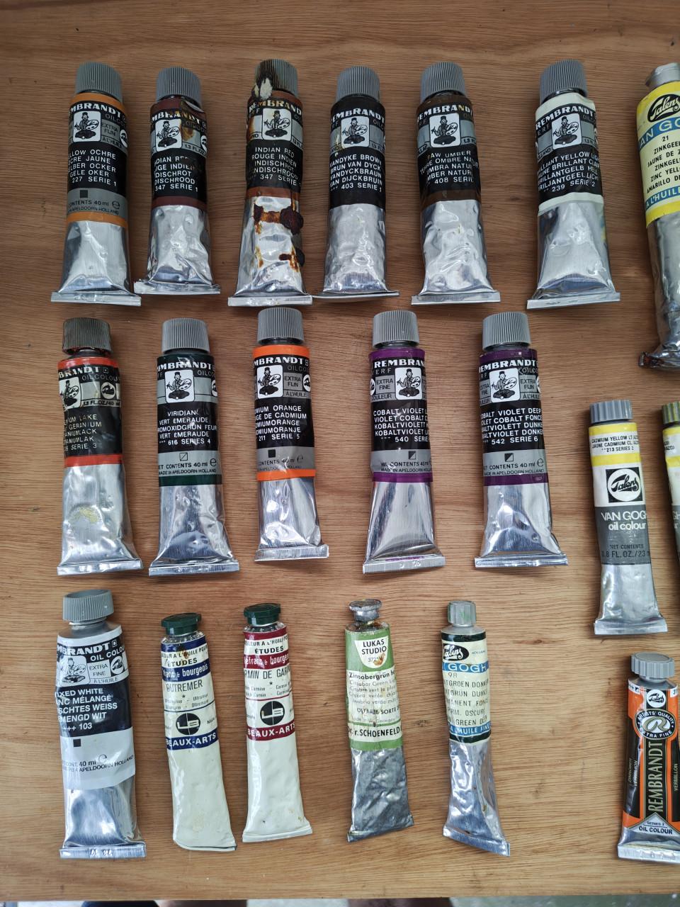 Ruim 30 ongebruikte tubes olieverf Talens, van Gogh, Rembrandt etc.
