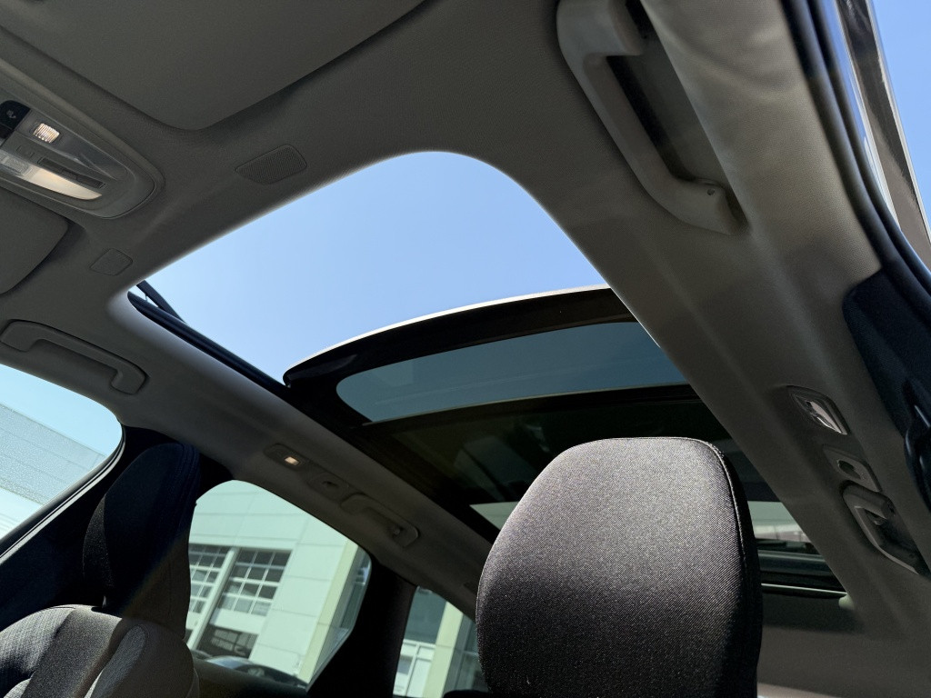 Volvo XC60 t6 awd gt essential driver assist
