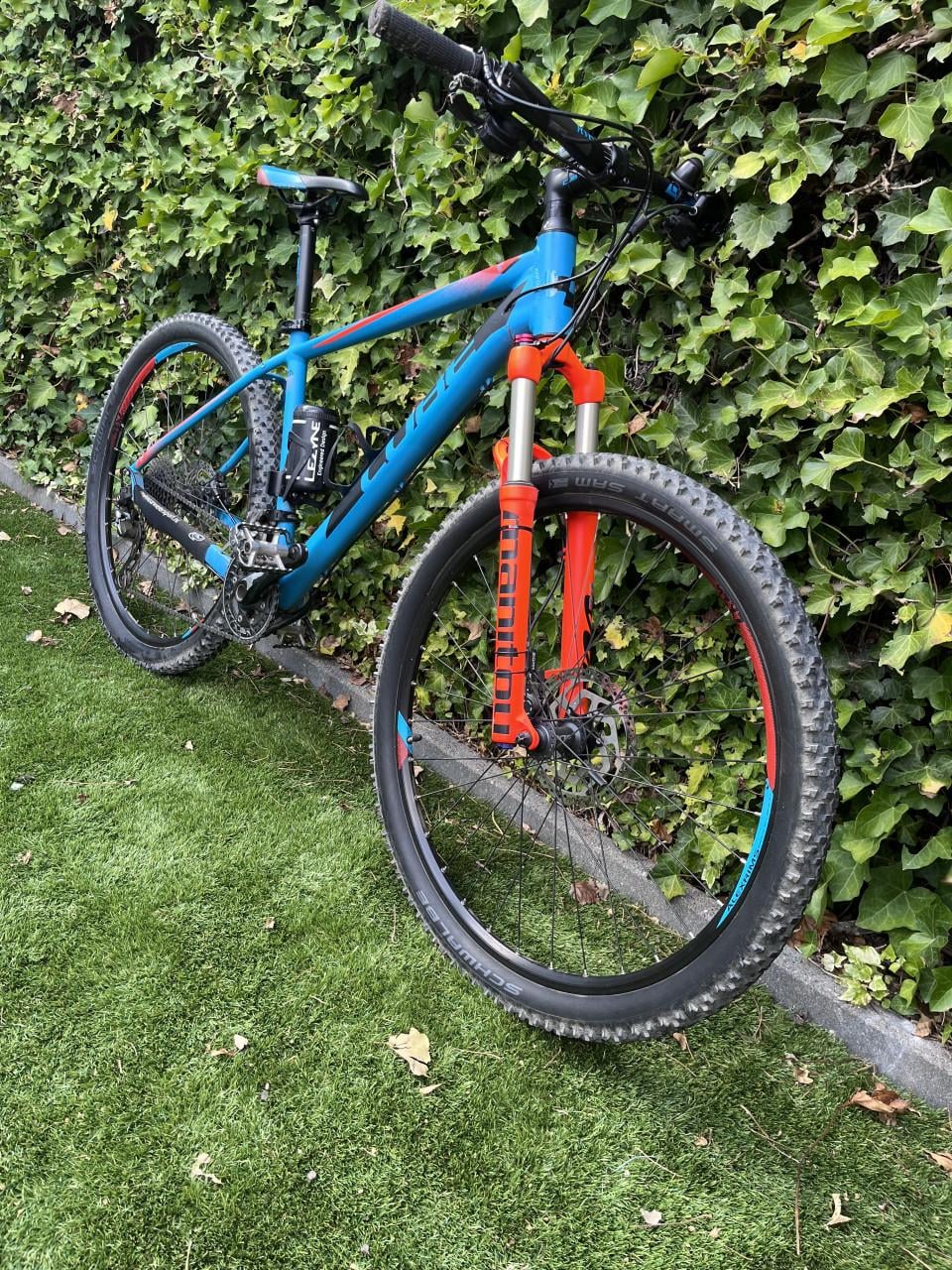 Opvallende Cube Mountainbike