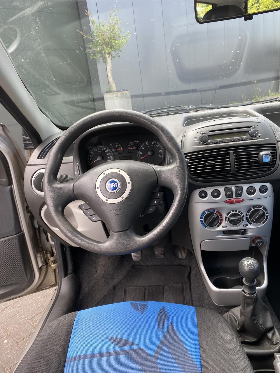 Fiat Punto 1.2 16V 3DR 2003 Grijs | 124.413 KM NAP