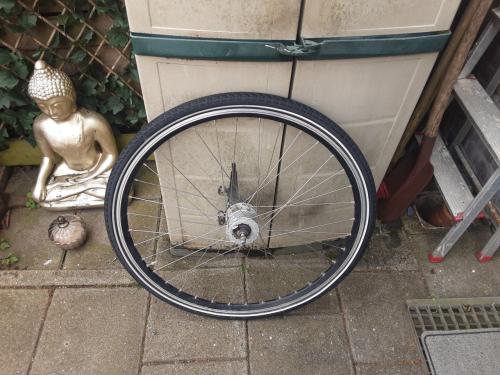 28 inch shimano nexus voorwiel, naafdynamo, rollerbrake rem