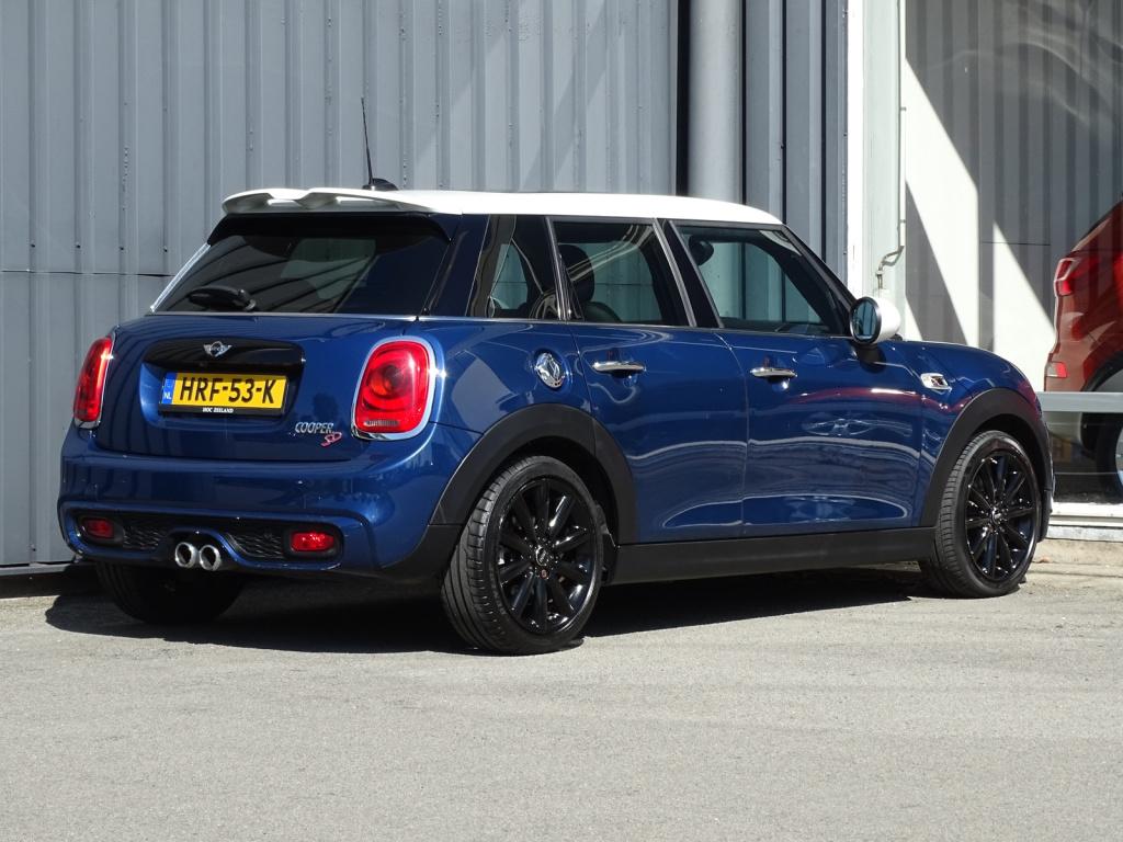 Mini Cooper mini 2.0 sd chili serious business automaat | led | leder | pan