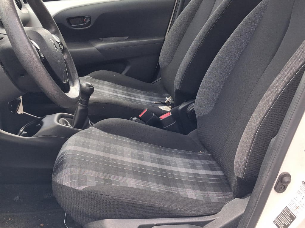 Peugeot 108 1.0 e-vti 72pk 5d active pack premium , airco