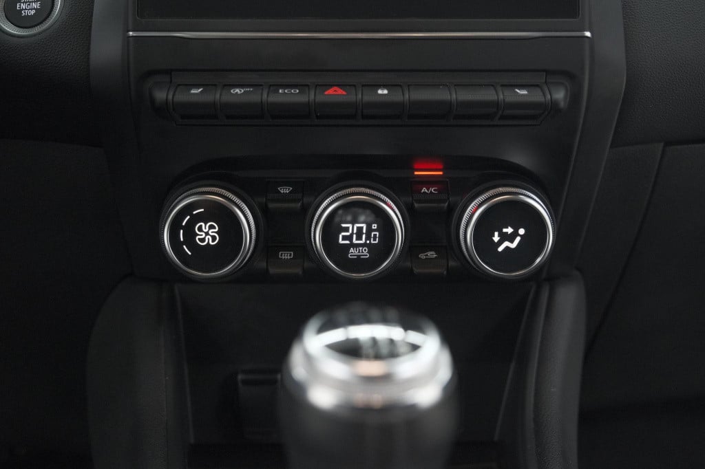 Renault Captur tce 130 intens | camera | stoelverwarming | apple carplay | 