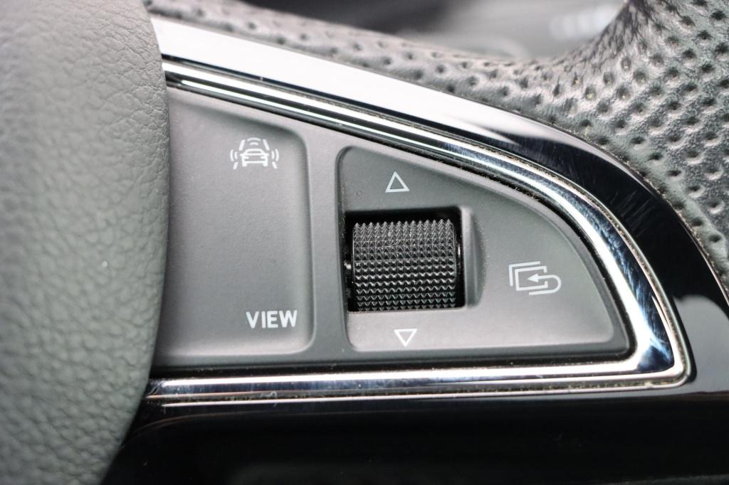 Skoda Kodiaq 1.5 tsi sportline business 150pk dsg7 | trekhaak | pano | memo