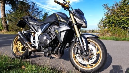 Nette Honda CB1000R
