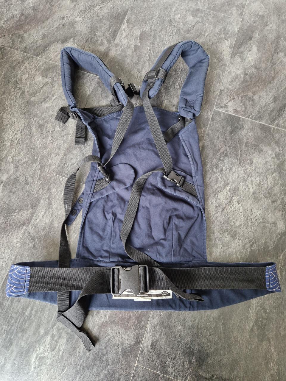 MoMi Collect blue navy draagzak