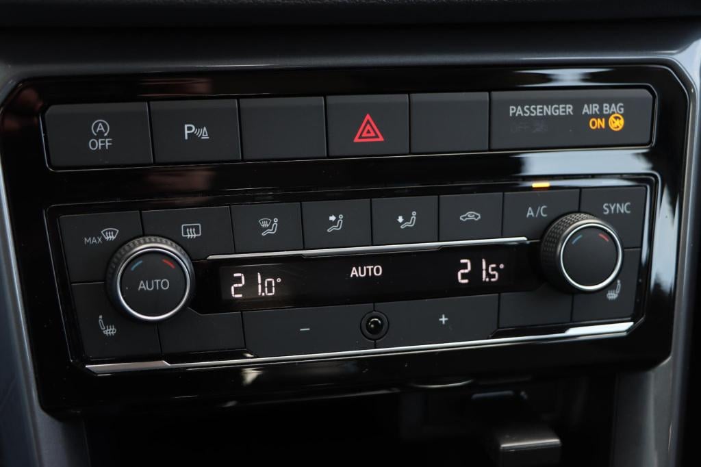 Volkswagen T-cross 1.0 tsi style 116pk | stoelverwarming | navi