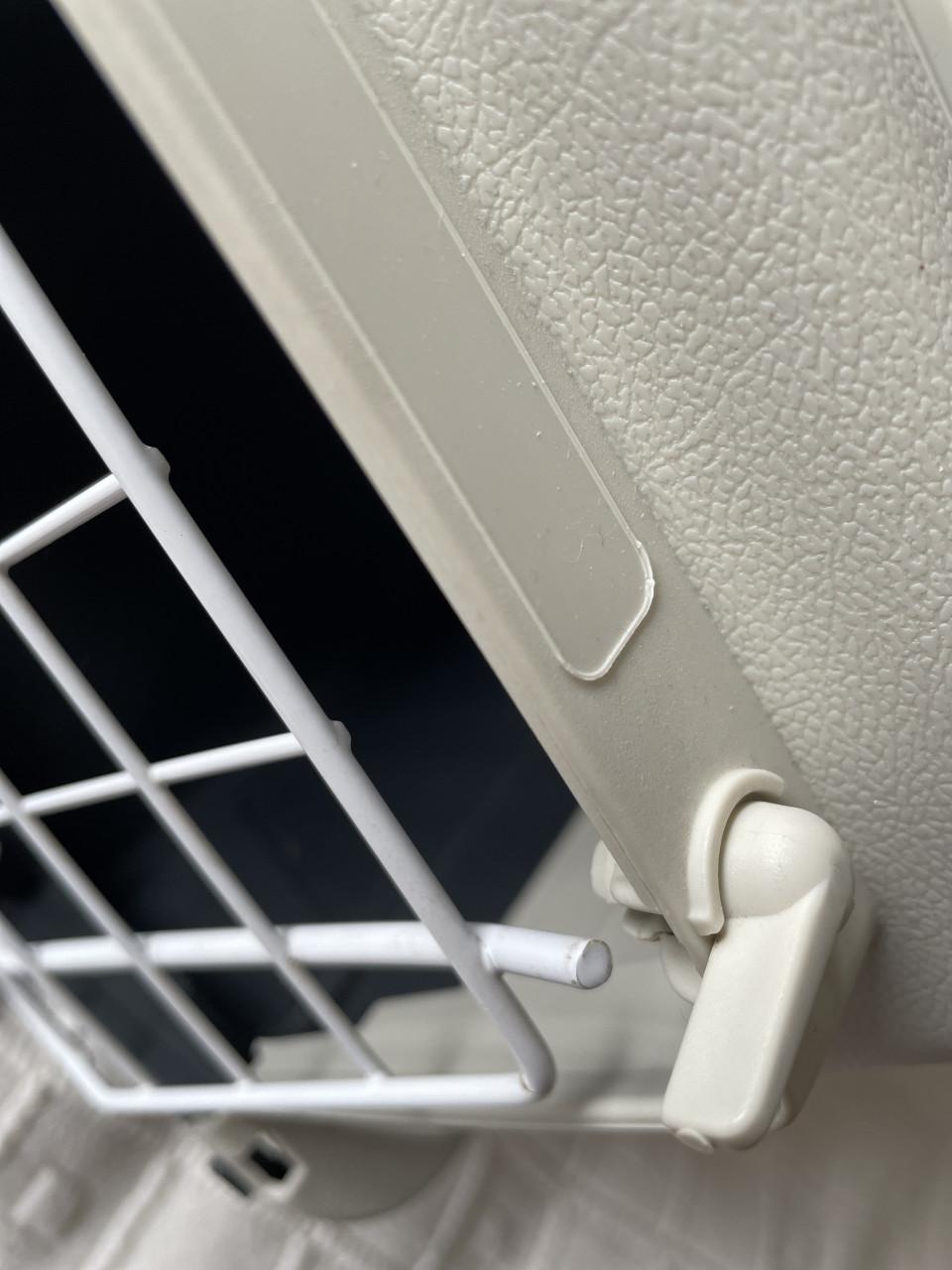 2x Splinternieuwe FERPLAST Degelijke en Ruime Reisbench!!