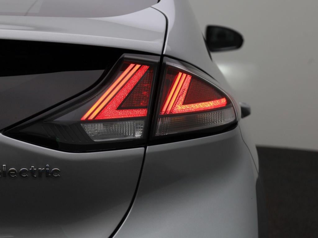 Hyundai Ioniq comfort ev 38 kwh | automaat | parkeer sensoren | virtual coc