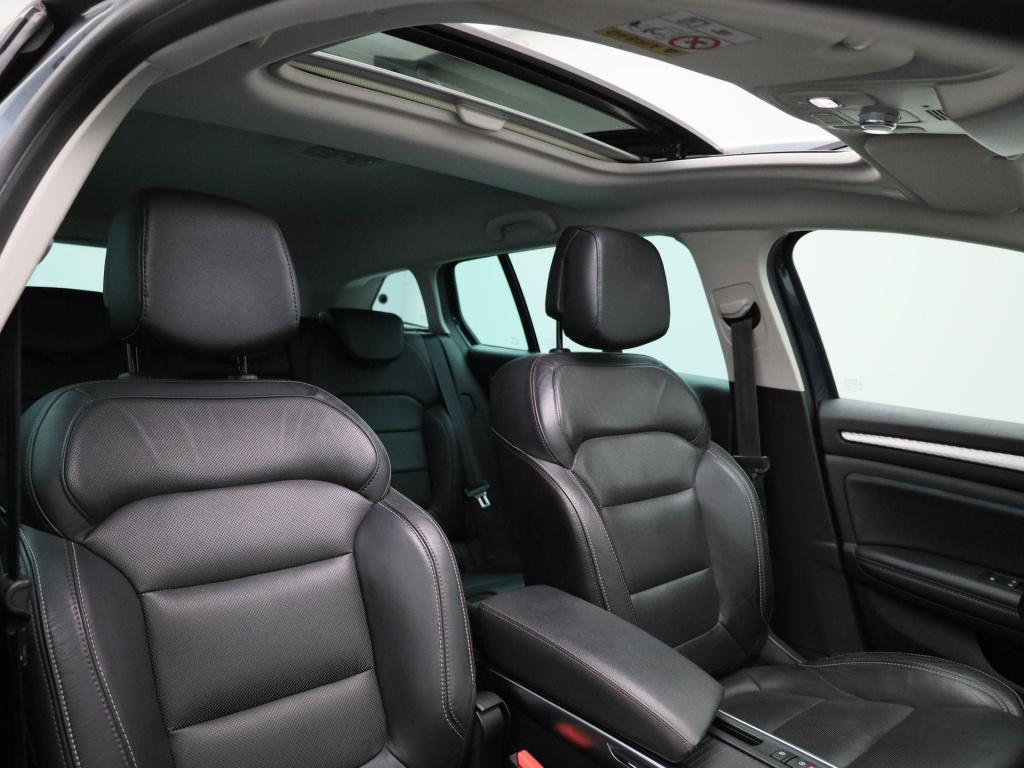 Renault Megane E-tech estate 1.6 plug-in hybrid 160 business edition one | 