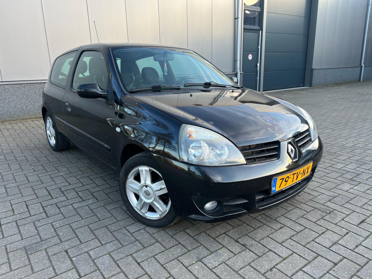 Renault Clio 1.2-16V Campus 137.667KM Jaar Apk